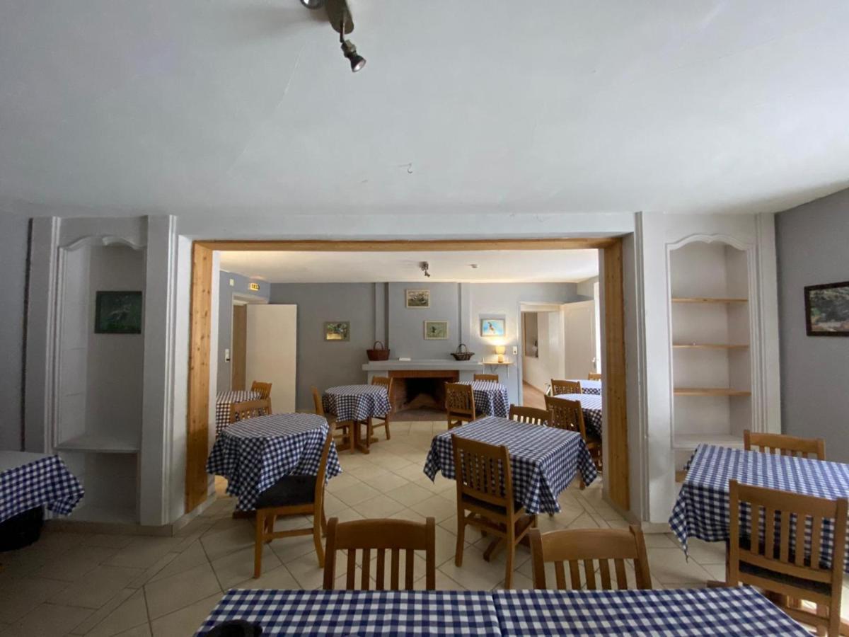 Chez Hervé le Châtelet La Chaux Neuve Esterno foto